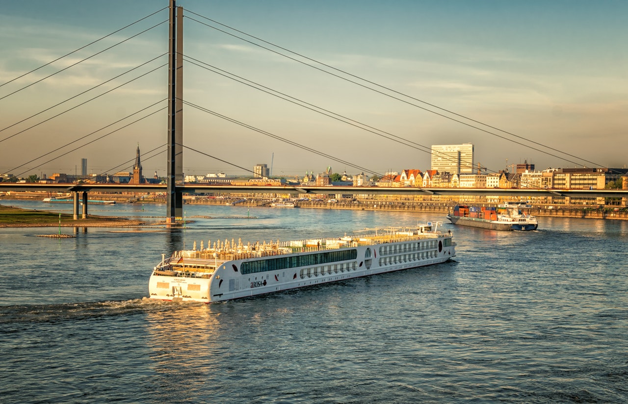 Black Friday 2-For-1 with American Queen Steamboat